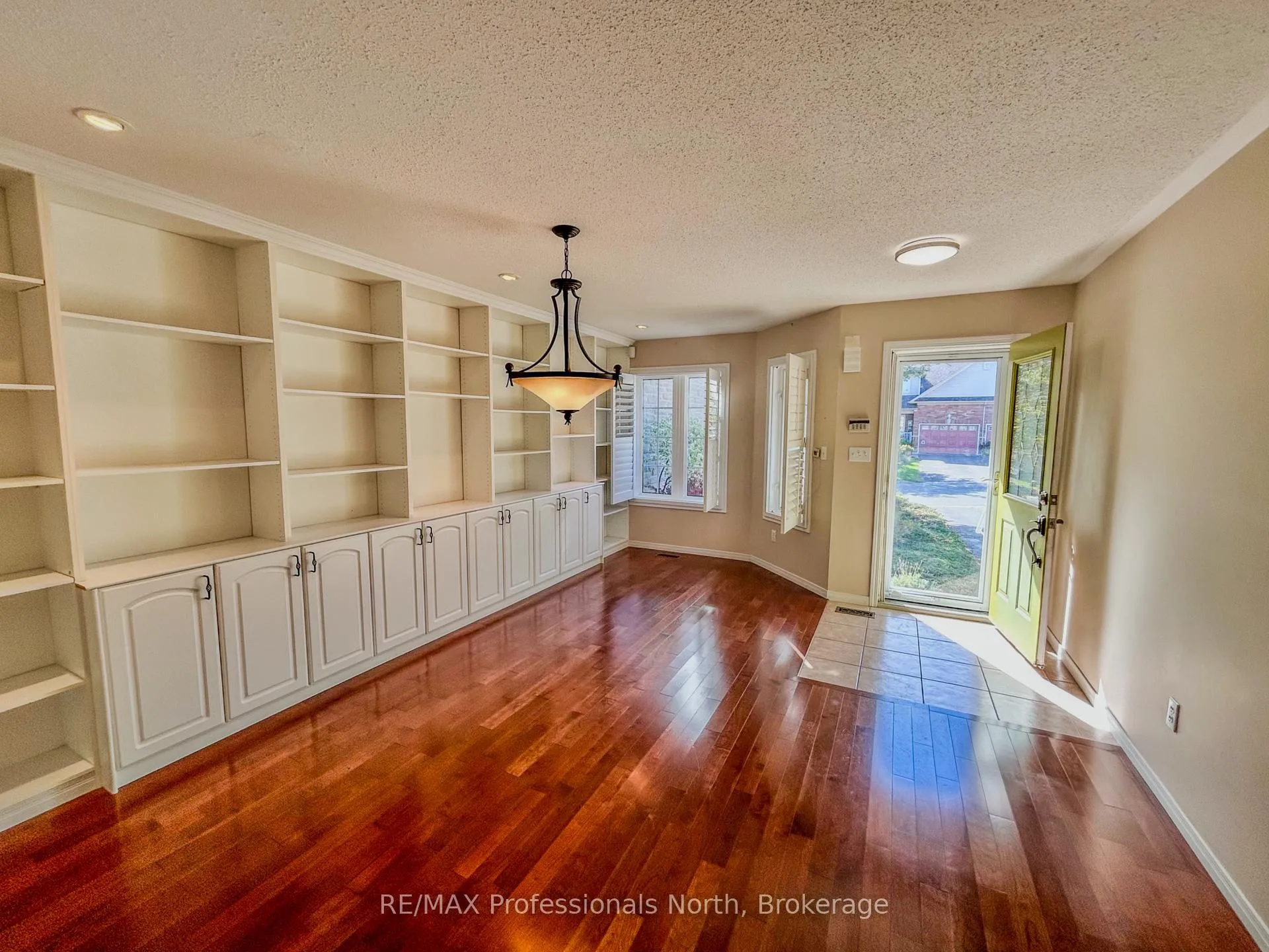Photo 7 of 1406 Hancox Court, Peterborough, Monaghan Ward 2 — HOMEH