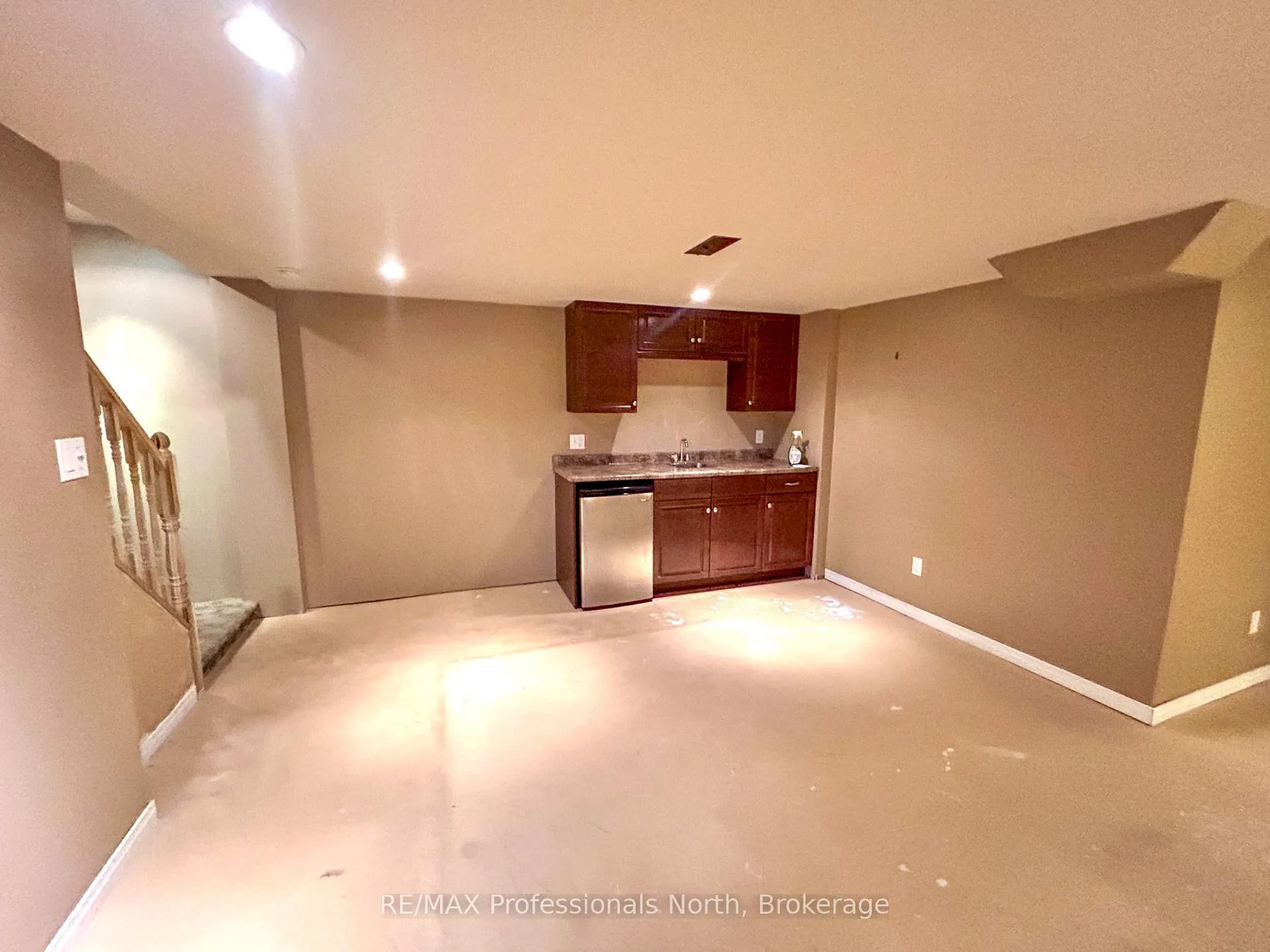 Photo 26 of 1406 Hancox Court, Peterborough, Monaghan Ward 2 — HOMEH