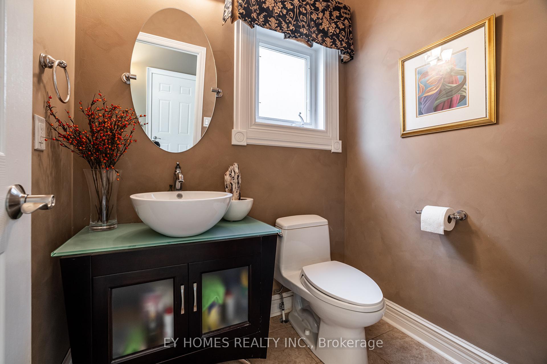 Photo 8 of 50 Schuster Lane, Vaughan, Patterson — HOMEH