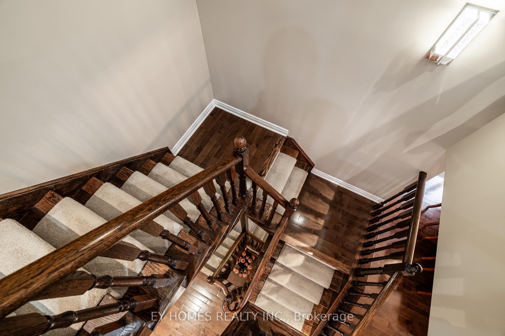 Photo 16 of 50 Schuster Lane, Vaughan, Patterson — HOMEH