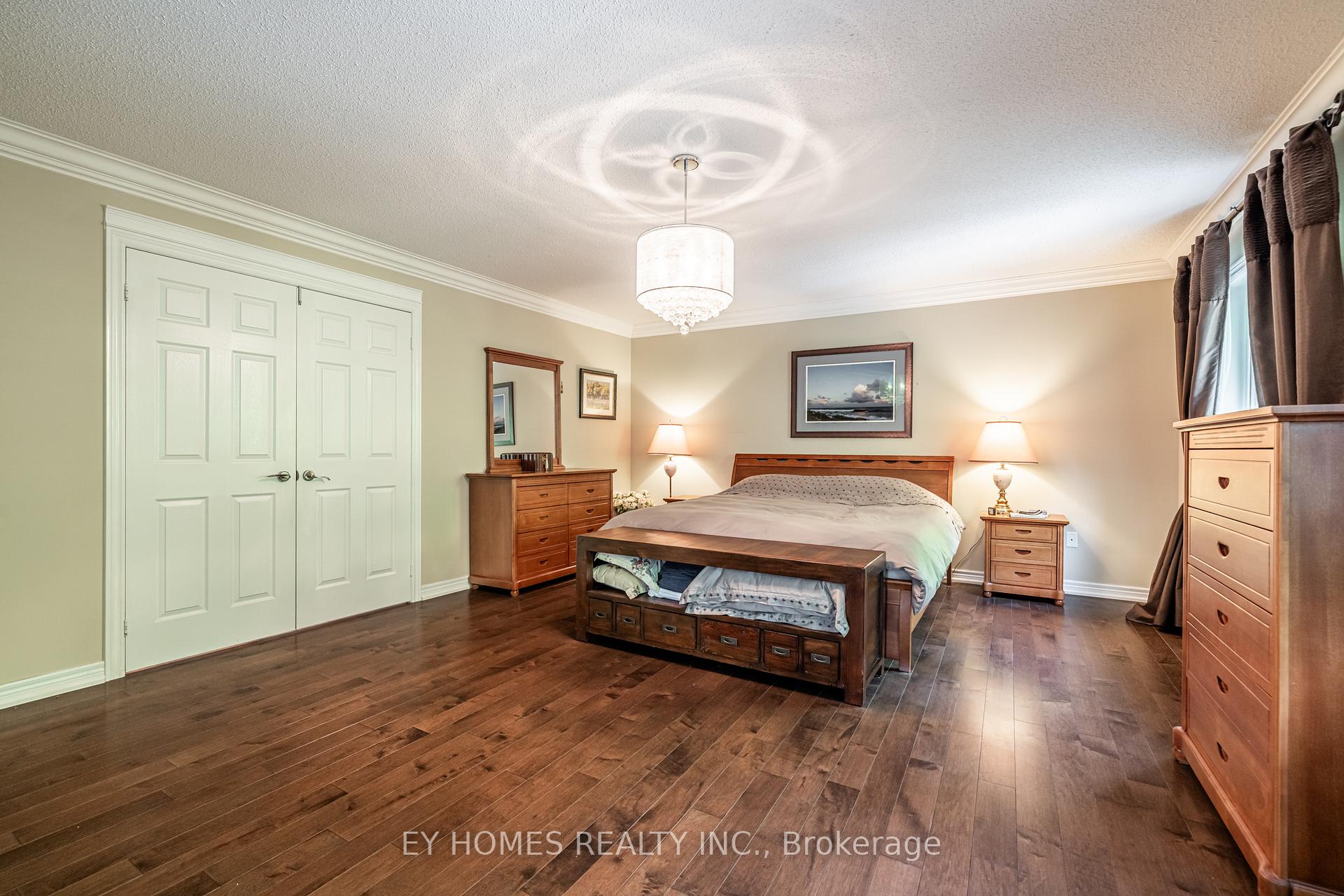 Photo 20 of 50 Schuster Lane, Vaughan, Patterson — HOMEH