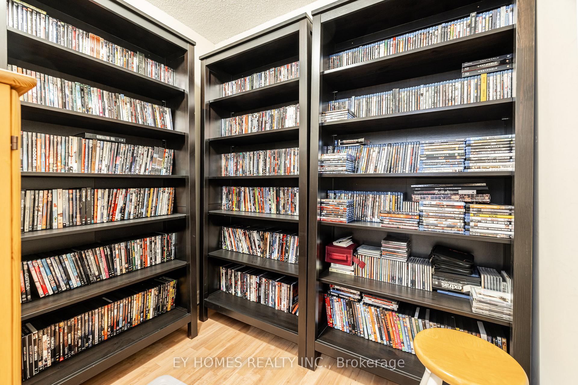 Photo 31 of 50 Schuster Lane, Vaughan, Patterson — HOMEH