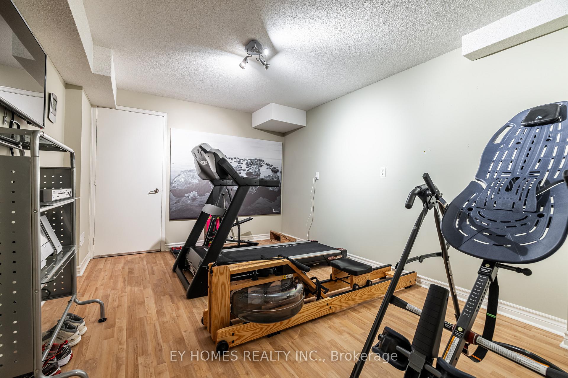 Photo 35 of 50 Schuster Lane, Vaughan, Patterson — HOMEH