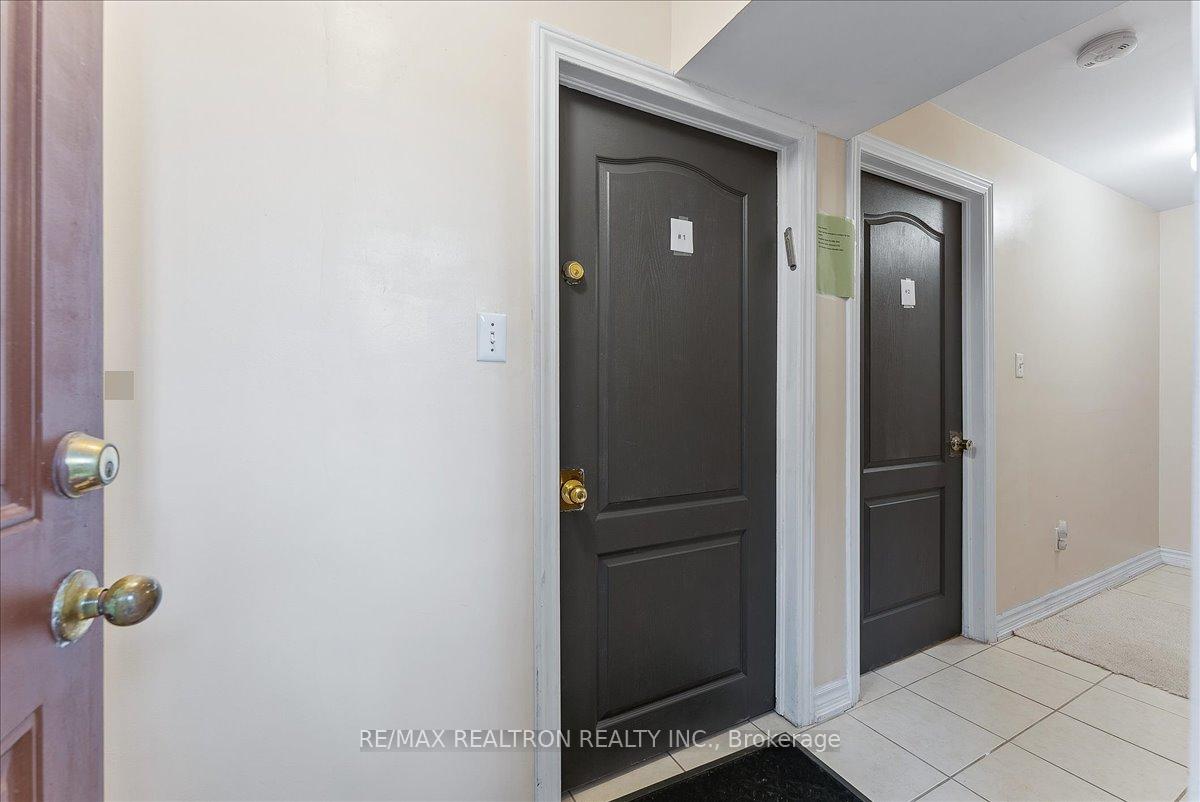 Photo 2 of 6 Bigioni Lane, Vaughan, Patterson — HOMEH