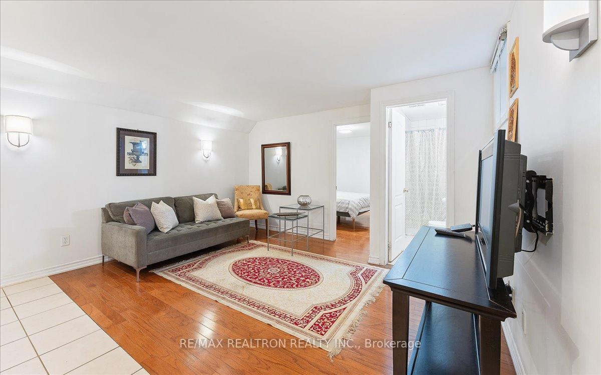 Photo 5 of 6 Bigioni Lane, Vaughan, Patterson — HOMEH