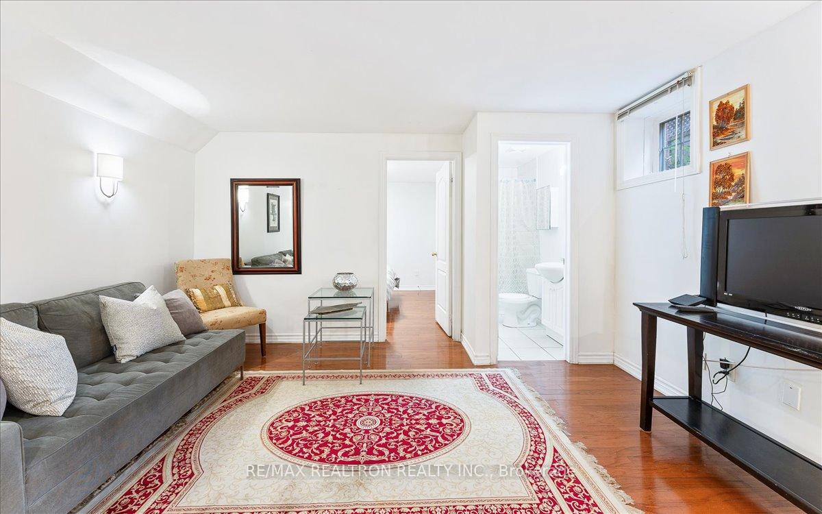 Photo 6 of 6 Bigioni Lane, Vaughan, Patterson — HOMEH