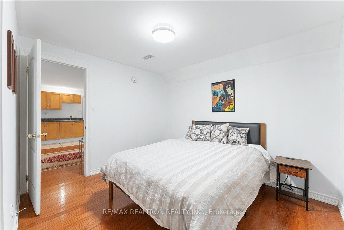 Photo 12 of 6 Bigioni Lane, Vaughan, Patterson — HOMEH