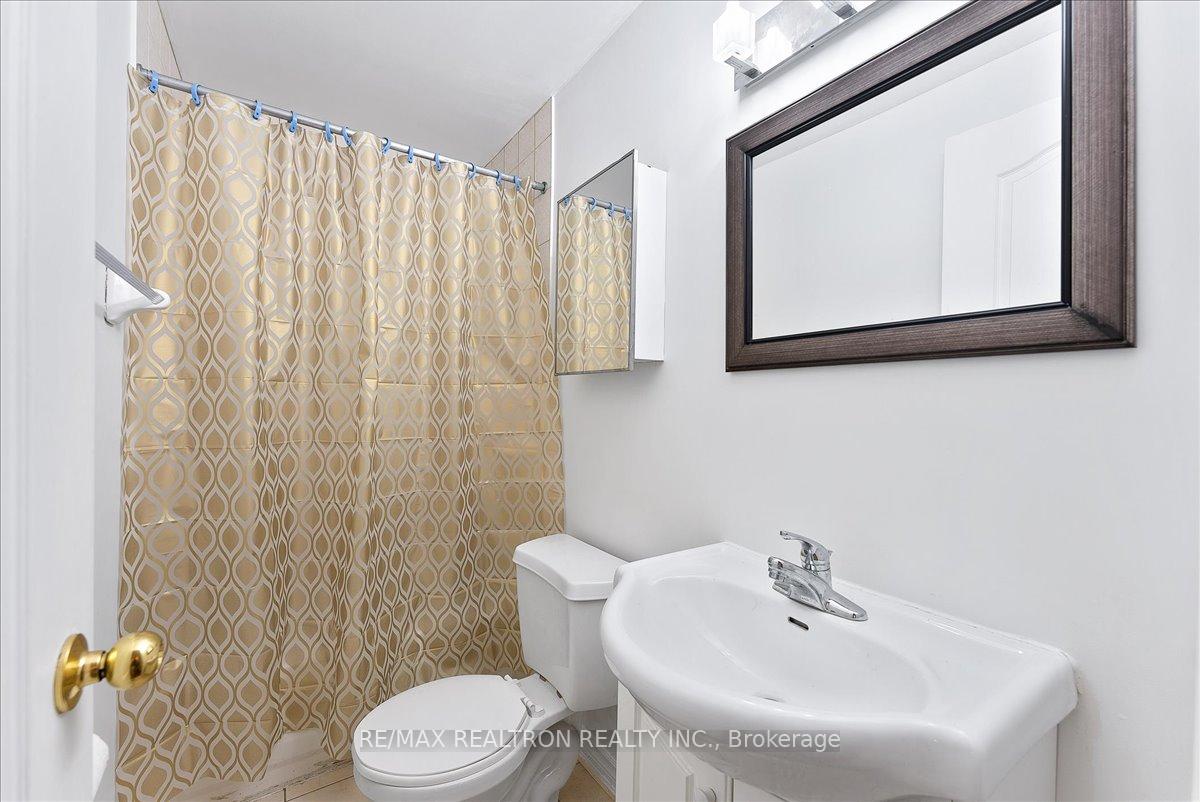 Photo 14 of 6 Bigioni Lane, Vaughan, Patterson — HOMEH