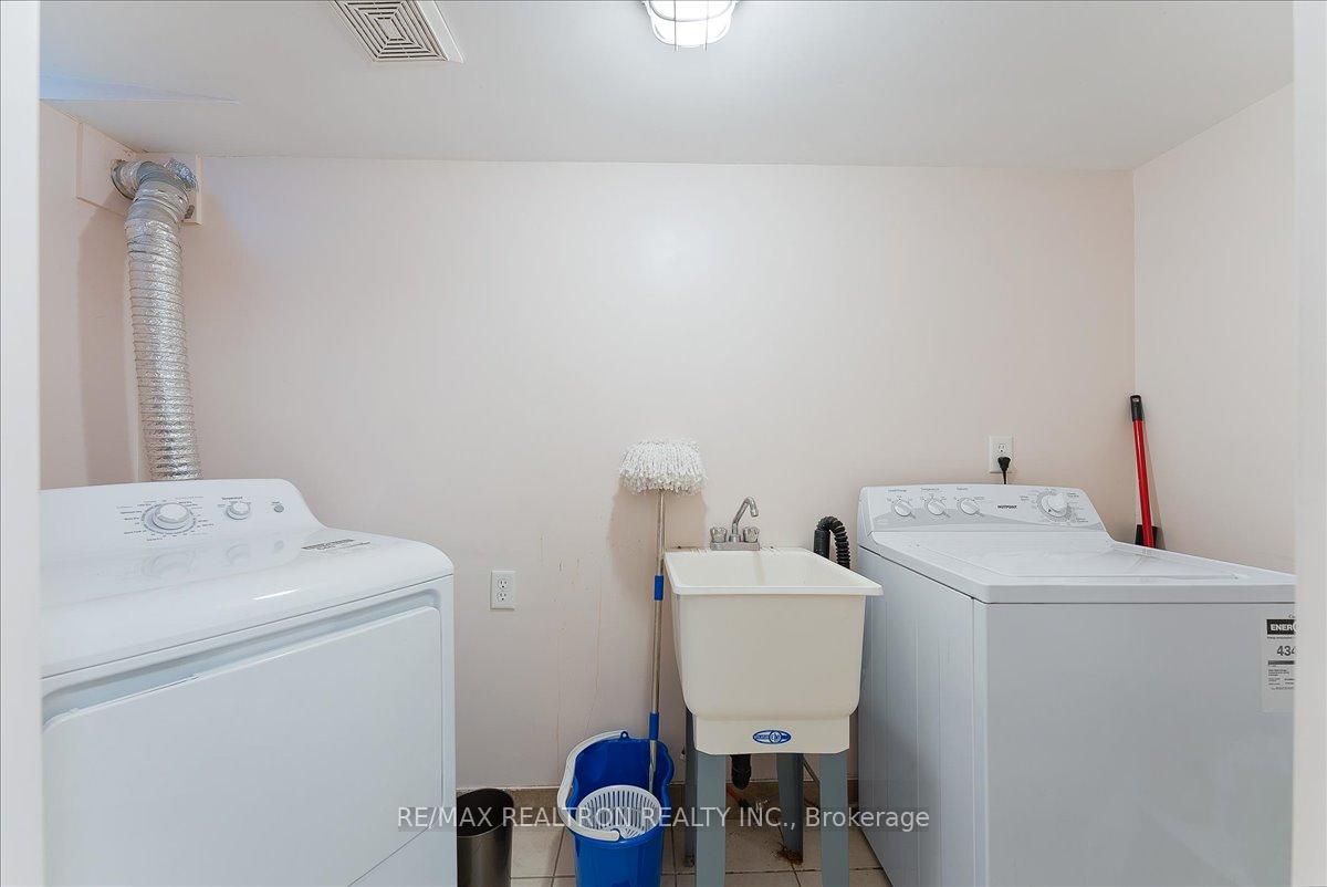 Photo 15 of 6 Bigioni Lane, Vaughan, Patterson — HOMEH