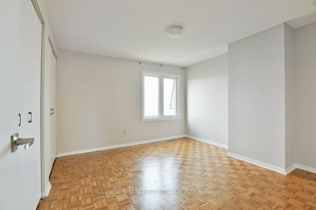 Photo 12 of 202 Kehoe Street, Ottawa, Britannia — HOMEH