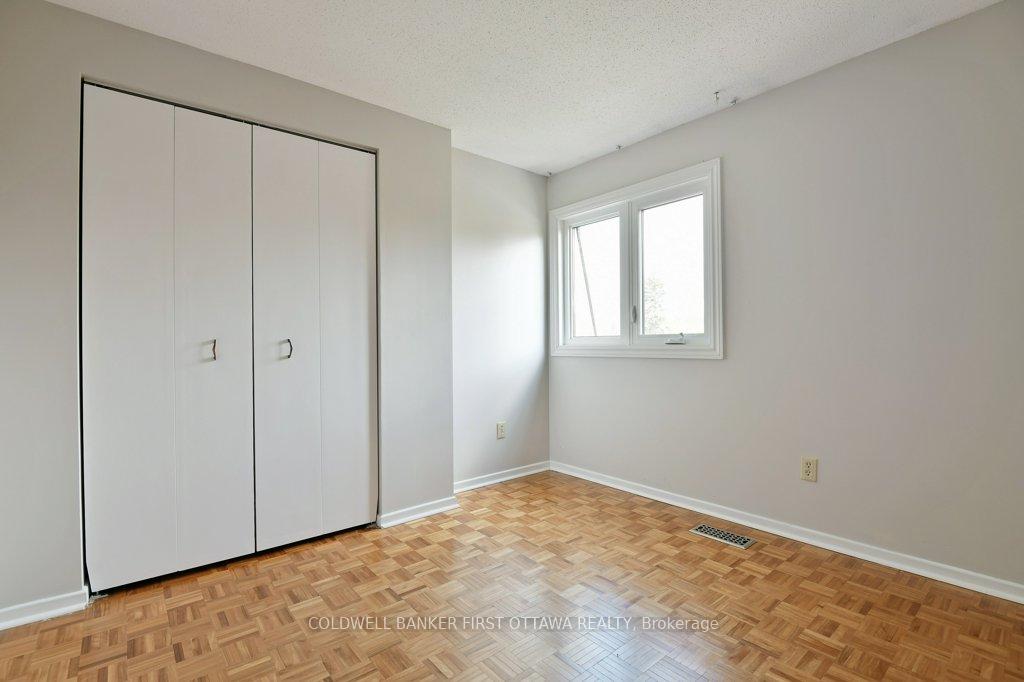 Photo 18 of 202 Kehoe Street, Ottawa, Britannia — HOMEH