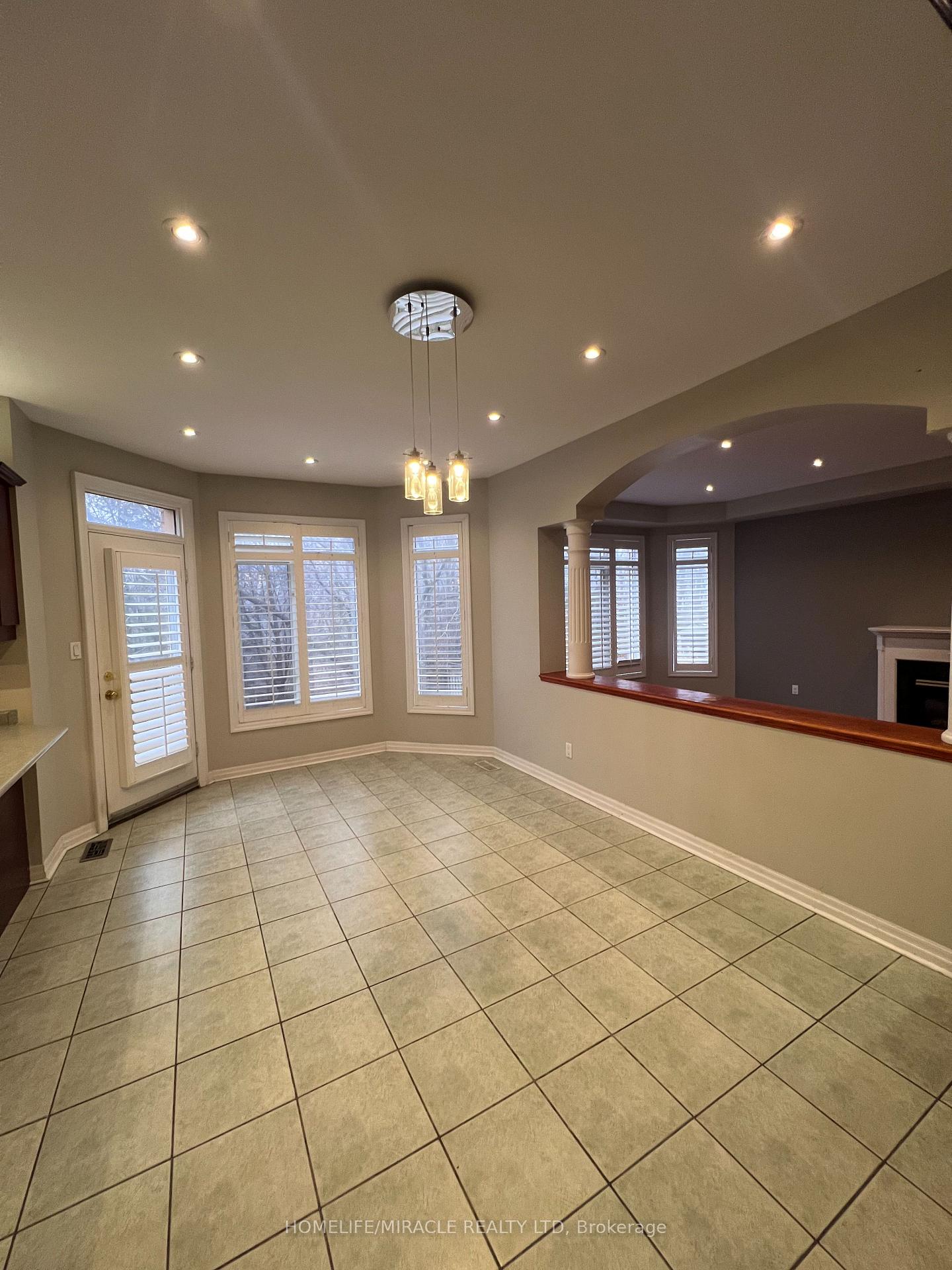 Photo 18 of 1880 Falconwood Way, Pickering, Dunbarton — HOMEH