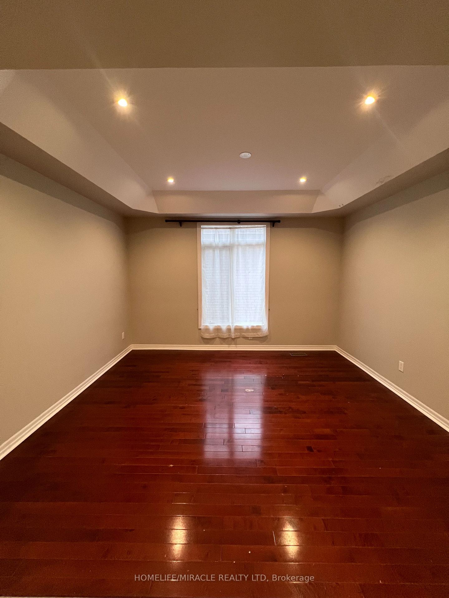 Photo 19 of 1880 Falconwood Way, Pickering, Dunbarton — HOMEH