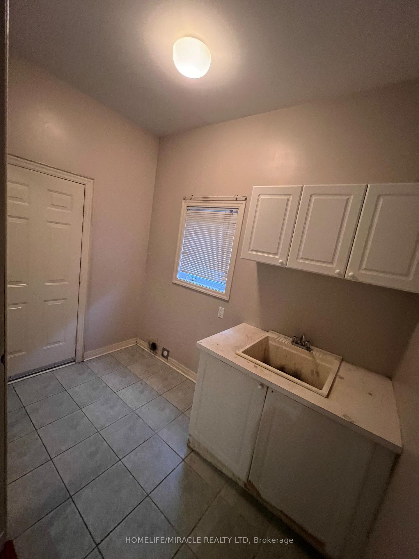Photo 21 of 1880 Falconwood Way, Pickering, Dunbarton — HOMEH