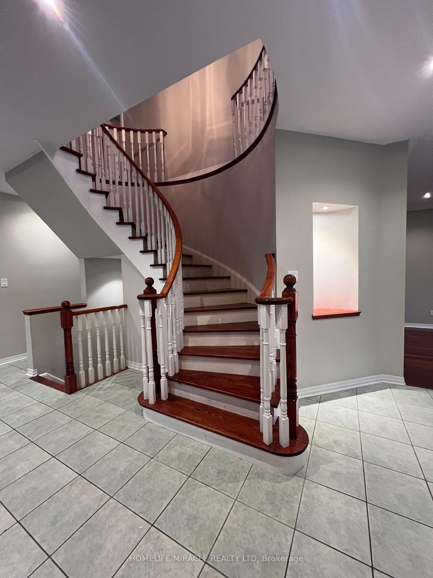 Photo 22 of 1880 Falconwood Way, Pickering, Dunbarton — HOMEH