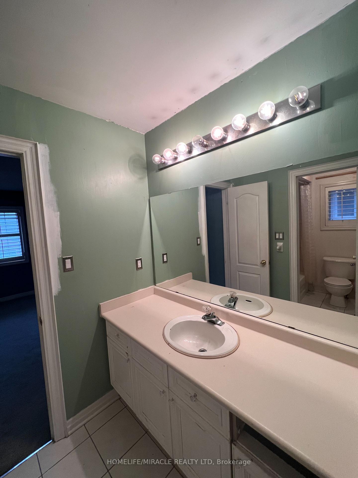 Photo 28 of 1880 Falconwood Way, Pickering, Dunbarton — HOMEH