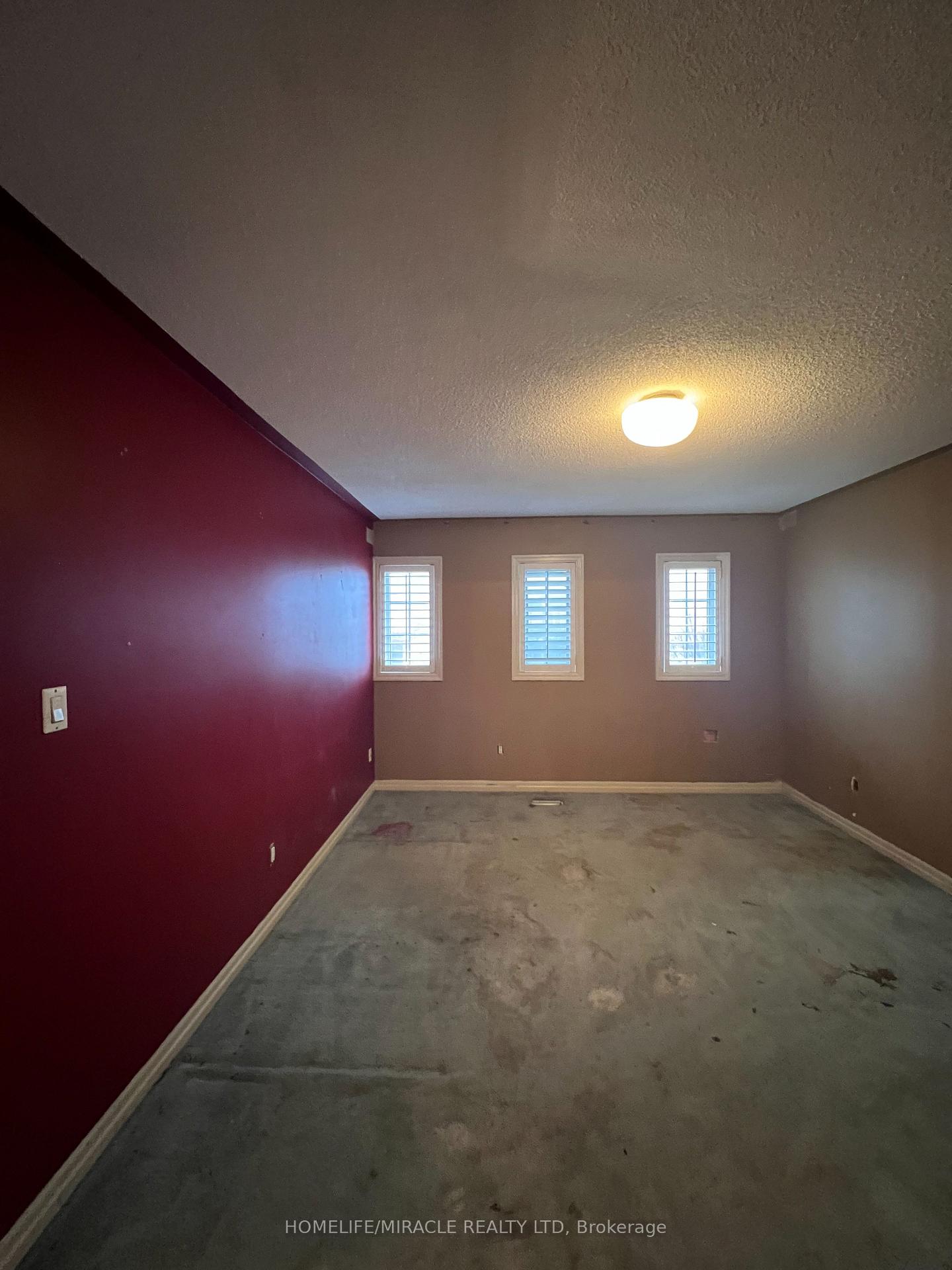 Photo 31 of 1880 Falconwood Way, Pickering, Dunbarton — HOMEH
