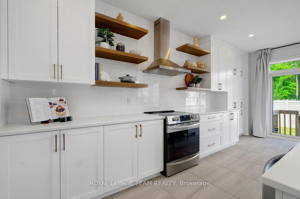 Photo 14 of 955 Atrium Ridge, Ottawa, Riverside South/Gloucester Glen — HOMEH