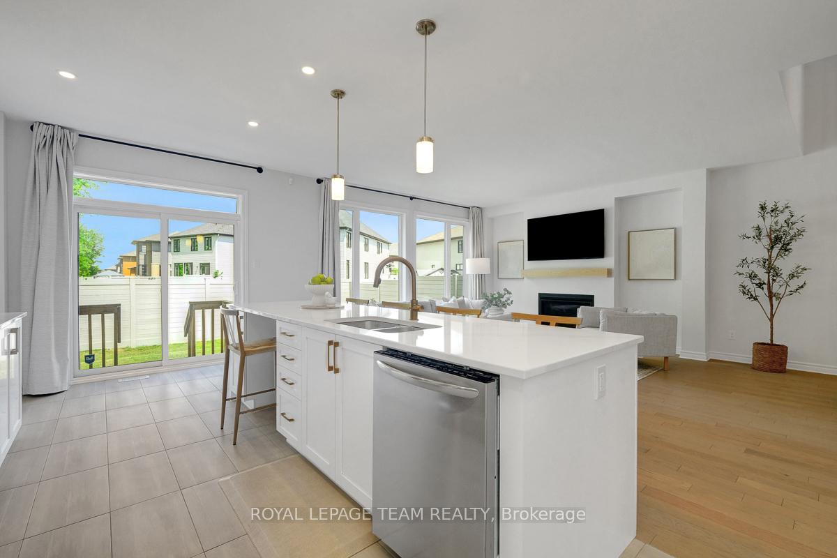 Photo 19 of 955 Atrium Ridge, Ottawa, Riverside South/Gloucester Glen — HOMEH