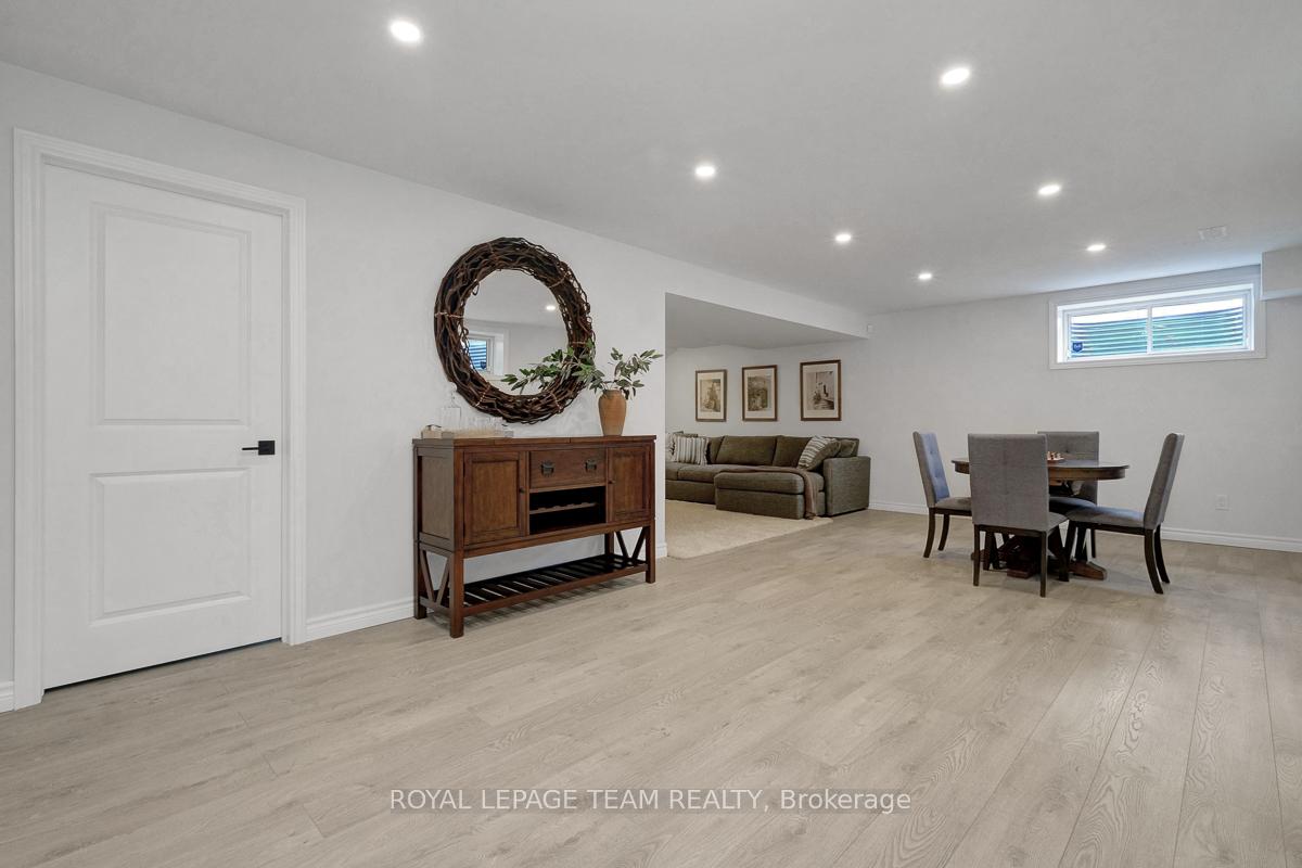 Photo 44 of 955 Atrium Ridge, Ottawa, Riverside South/Gloucester Glen — HOMEH