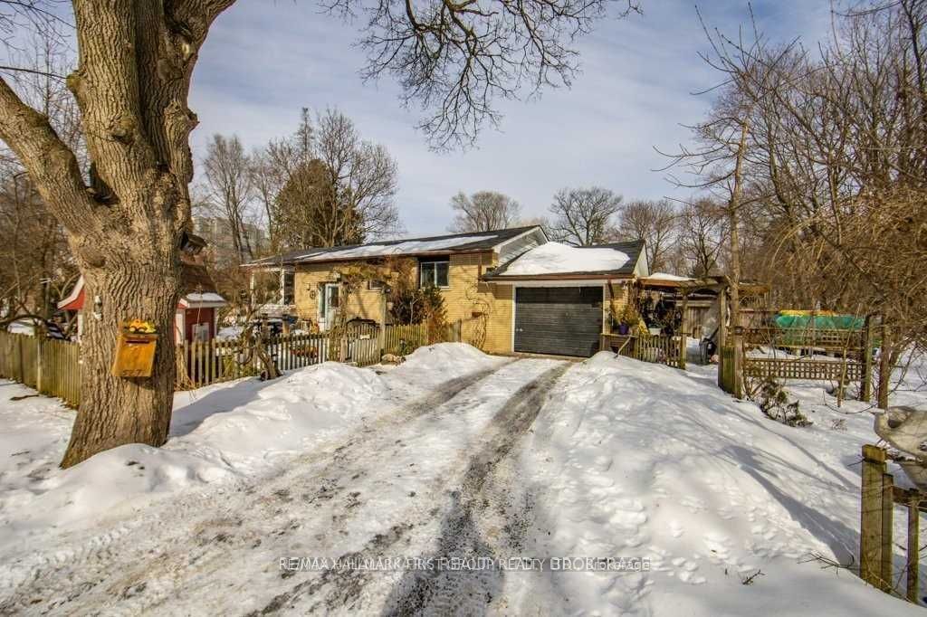 Photo 1 of 527 Rodd Avenue, Pickering, Rosebank — HOMEH