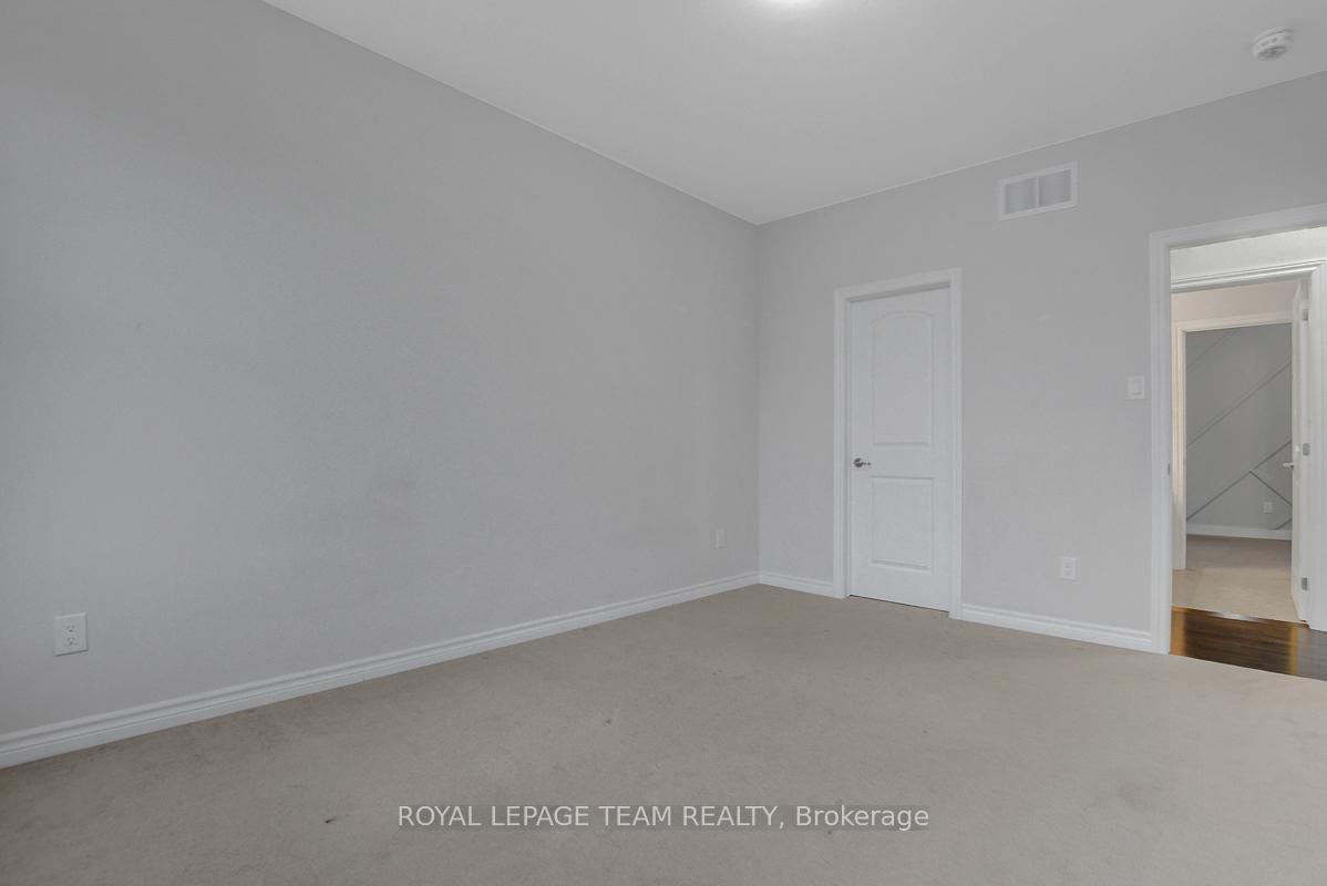 Photo 33 of 166 Damselfly Way, Ottawa, Barrhaven - Half Moon Bay — HOMEH