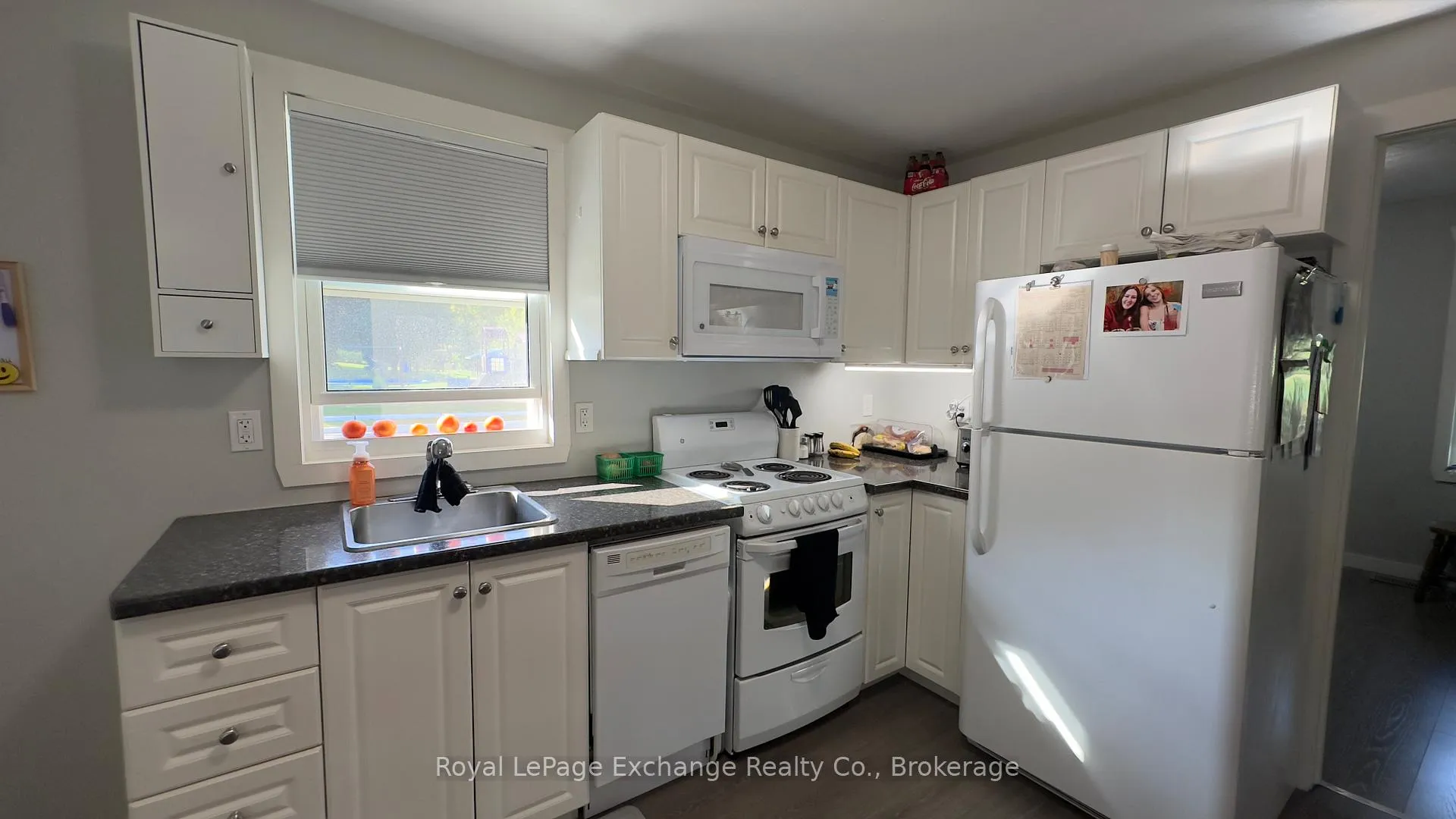 Photo 10 of 127 Yonge Street S, Brockton — HOMEH