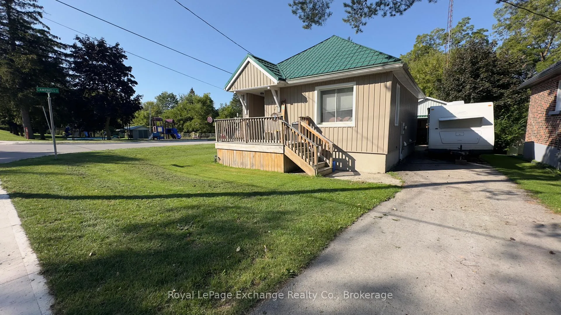 Photo 17 of 127 Yonge Street S, Brockton — HOMEH
