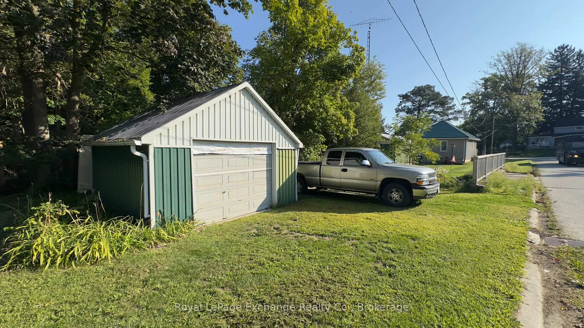 Photo 21 of 127 Yonge Street S, Brockton — HOMEH