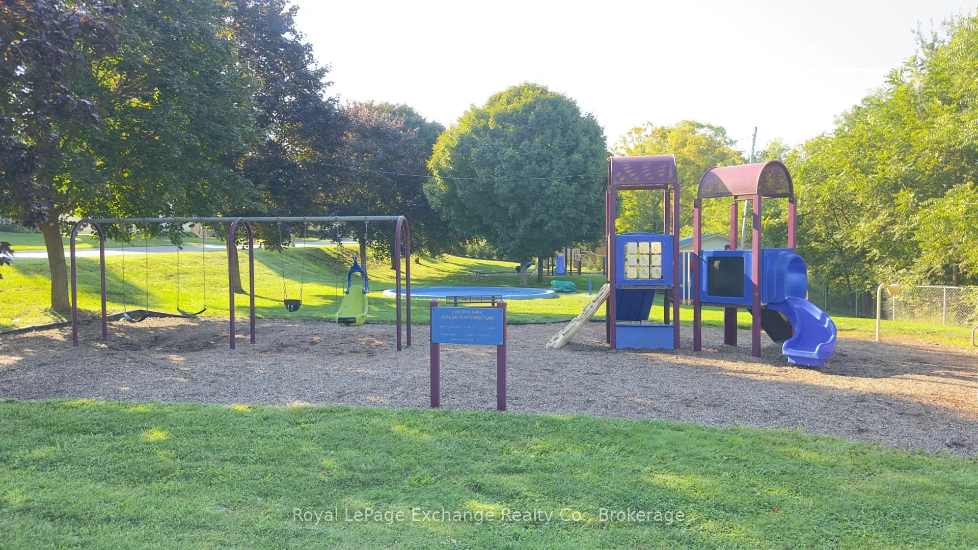 Photo 26 of 127 Yonge Street S, Brockton — HOMEH