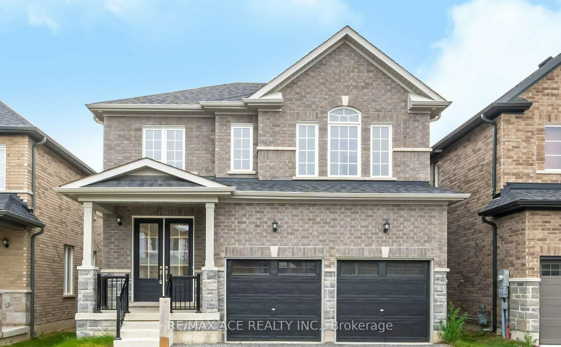Photo 1 of 217 O'Neil Street, Peterborough, Monaghan Ward 2 — HOMEH