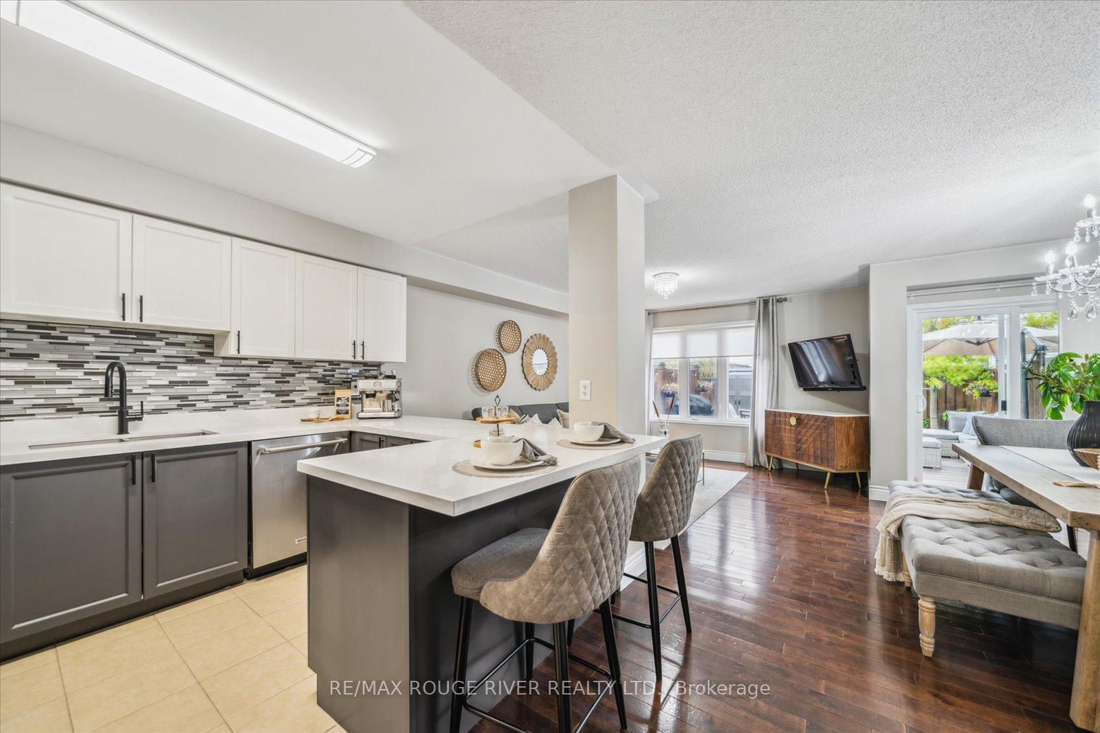 Photo 15 of 5 Delight Way, Whitby, Brooklin — HOMEH