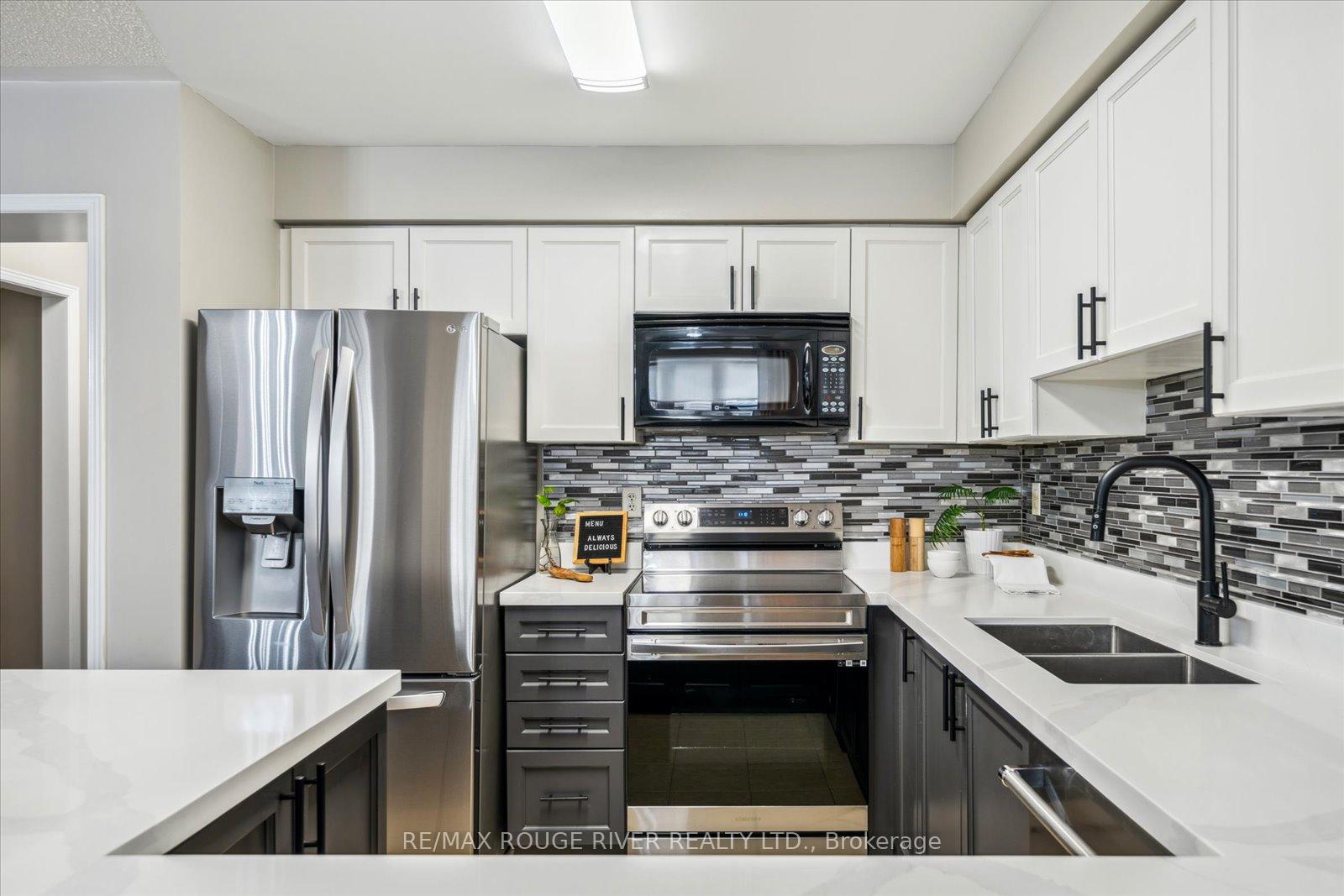 Photo 16 of 5 Delight Way, Whitby, Brooklin — HOMEH
