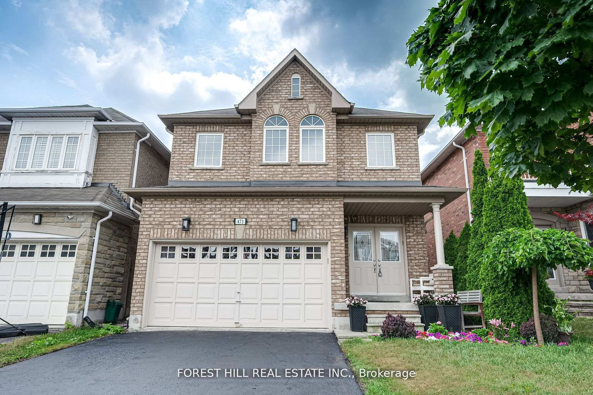 Front of 473 Apple Blossom Drive