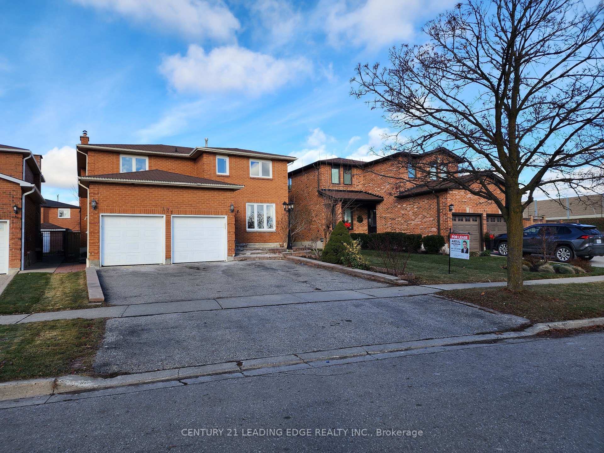 Photo 1 of 171 Ridgefield Crescent, Vaughan, Maple — HOMEH