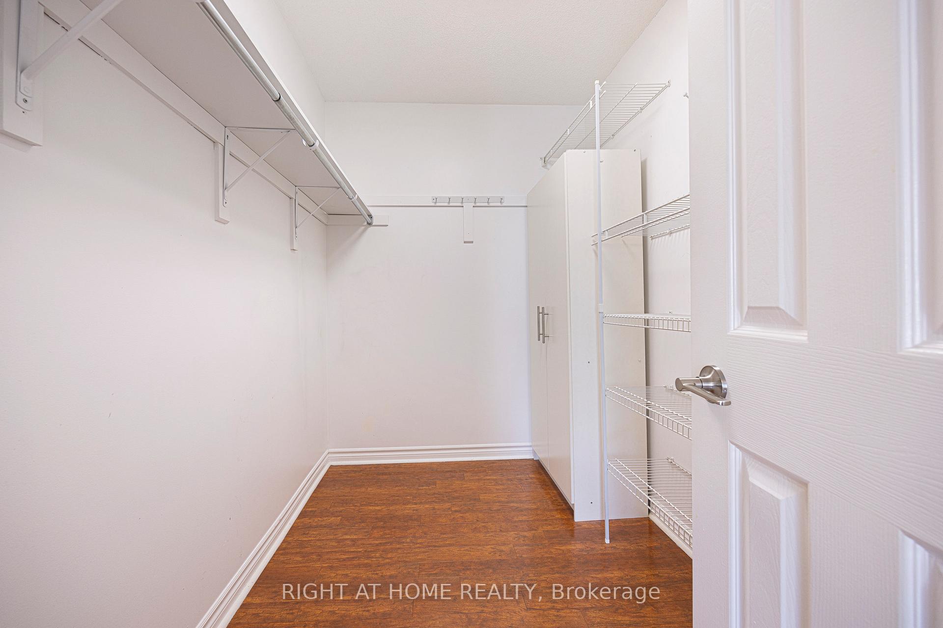 Photo 19 of 33 Threadgold Court, Whitby, Lynde Creek — HOMEH