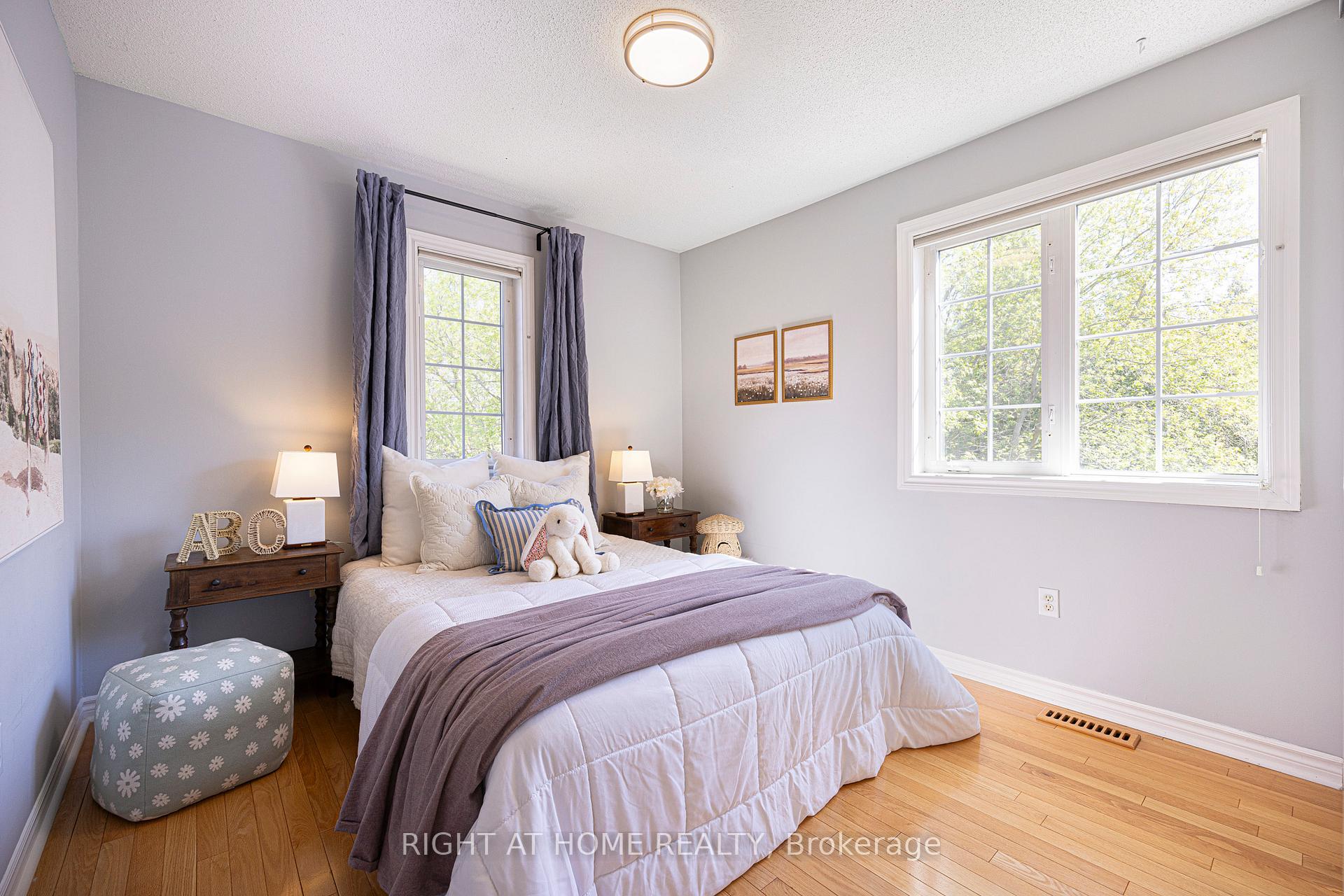 Photo 20 of 33 Threadgold Court, Whitby, Lynde Creek — HOMEH