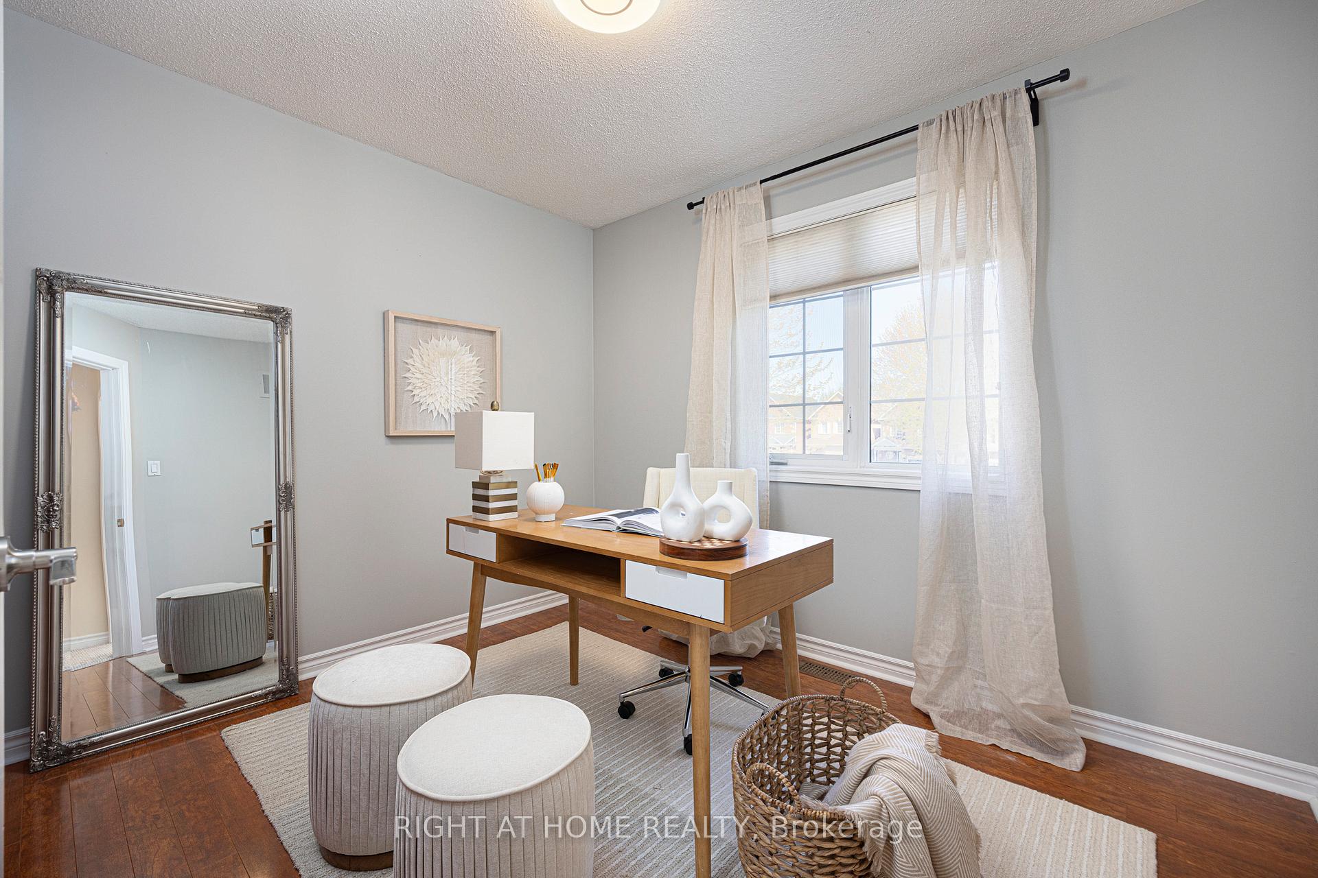 Photo 21 of 33 Threadgold Court, Whitby, Lynde Creek — HOMEH