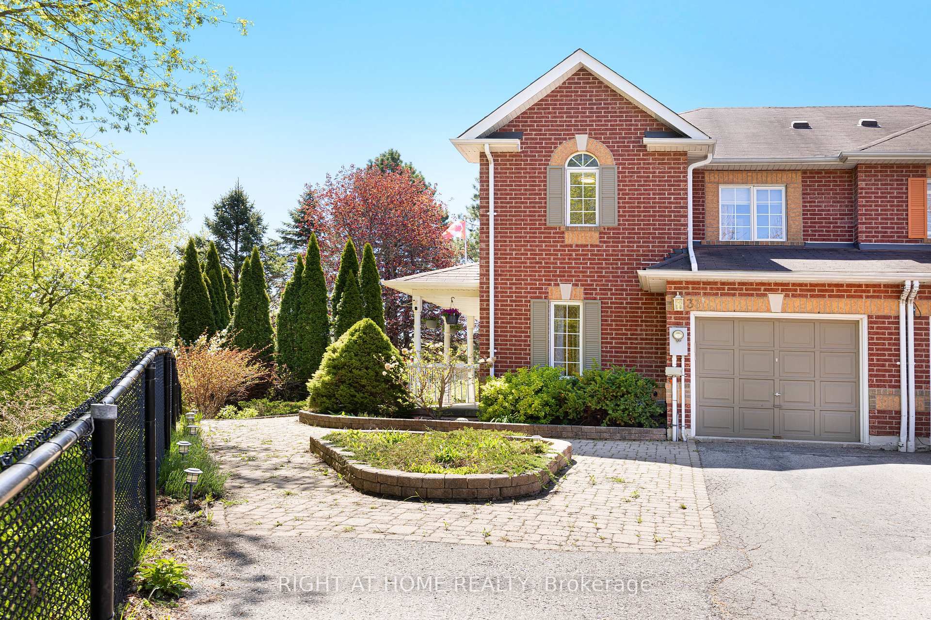 Photo 31 of 33 Threadgold Court, Whitby, Lynde Creek — HOMEH