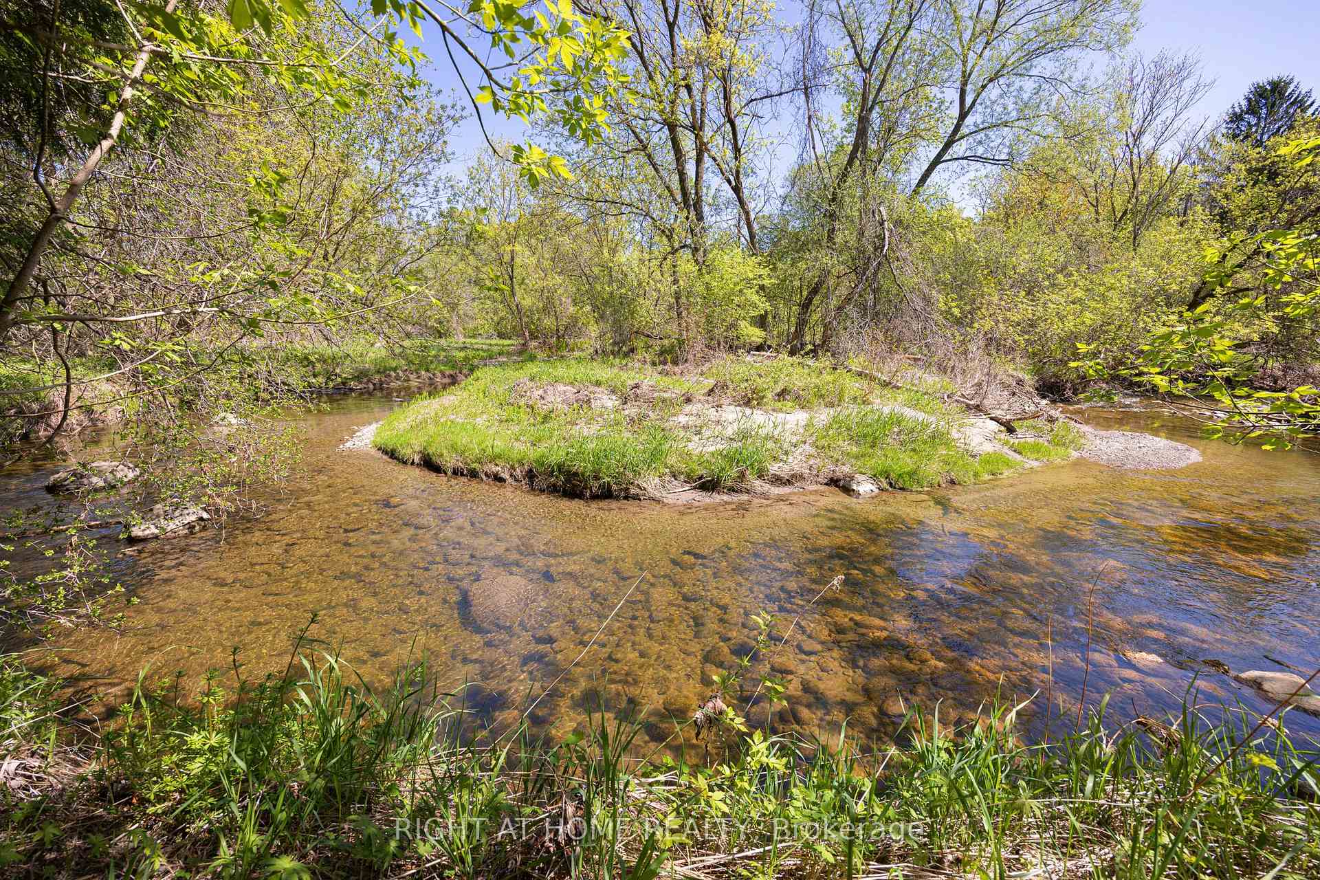 Photo 34 of 33 Threadgold Court, Whitby, Lynde Creek — HOMEH