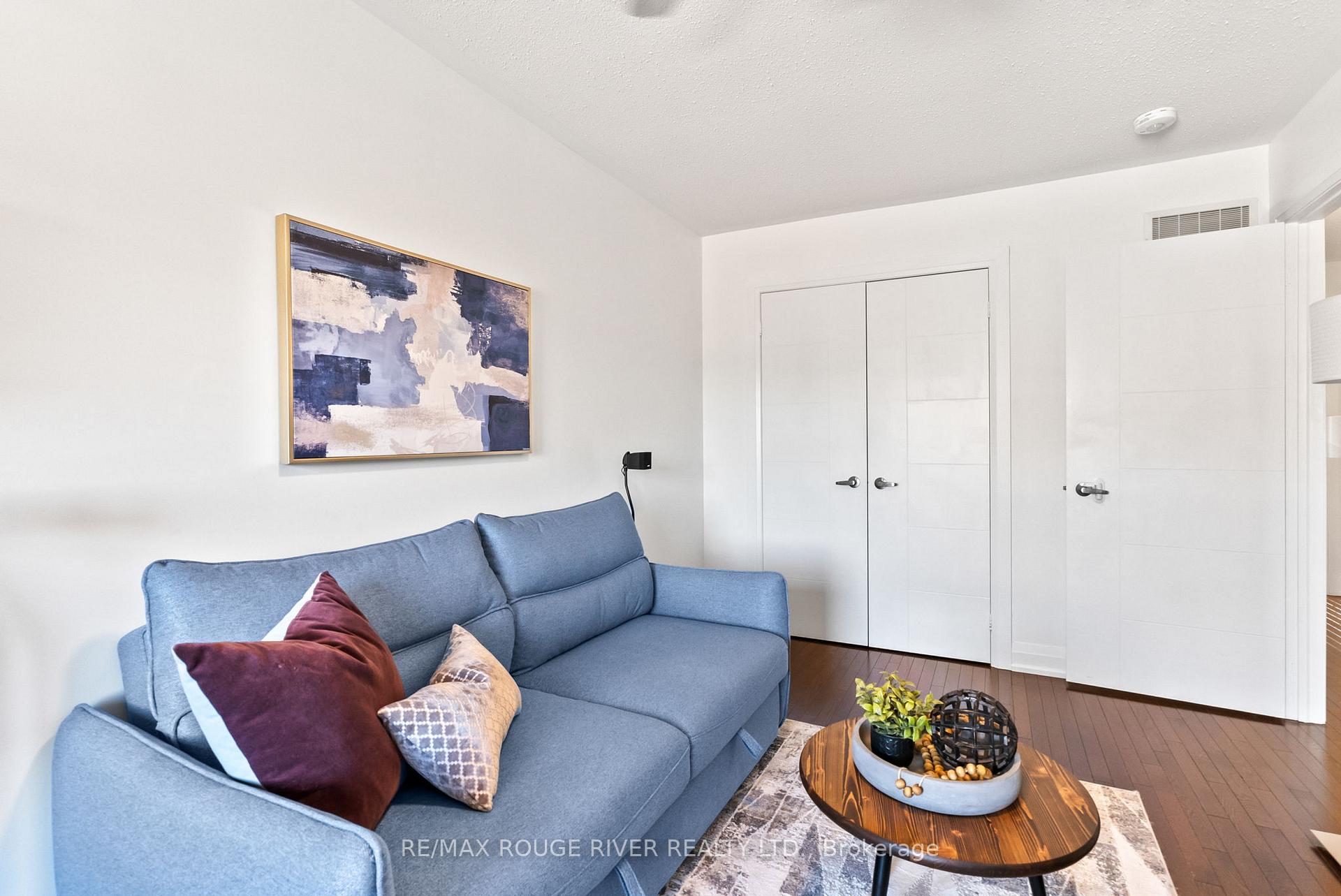 Photo 31 of 44 Jerseyville Way, Whitby, Downtown Whitby — HOMEH
