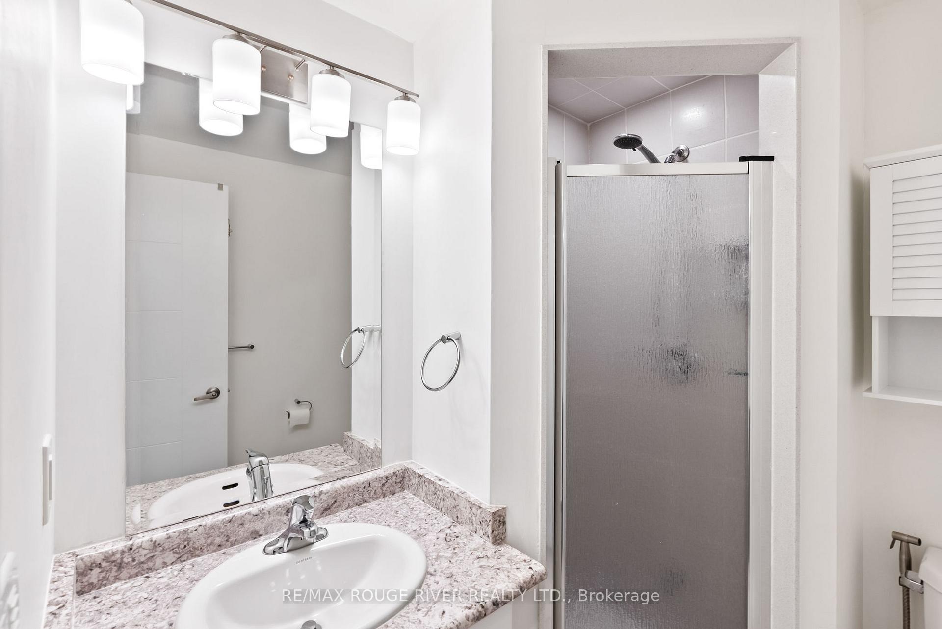 Photo 40 of 44 Jerseyville Way, Whitby, Downtown Whitby — HOMEH