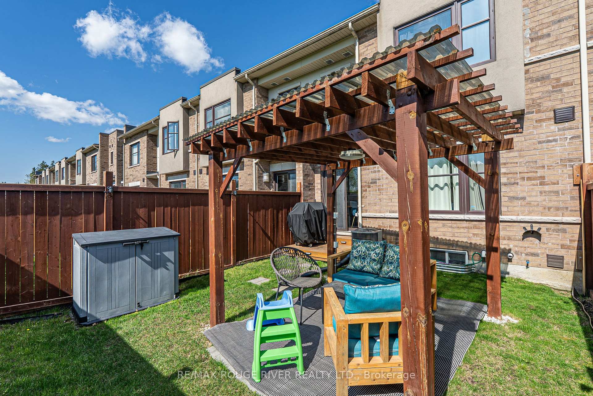 Photo 43 of 44 Jerseyville Way, Whitby, Downtown Whitby — HOMEH