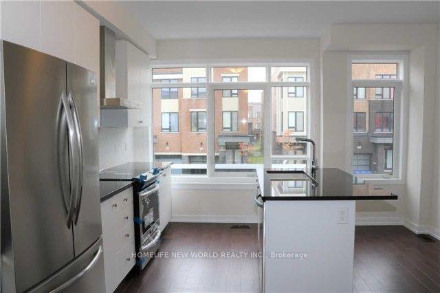 Photo 9 of 189 Salterton Circle, Vaughan, Maple — HOMEH