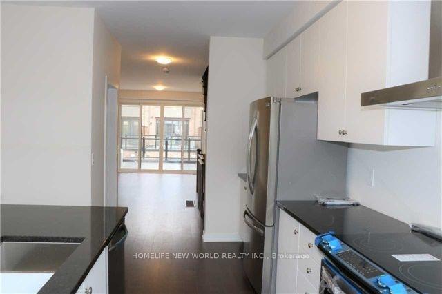 Photo 12 of 189 Salterton Circle, Vaughan, Maple — HOMEH