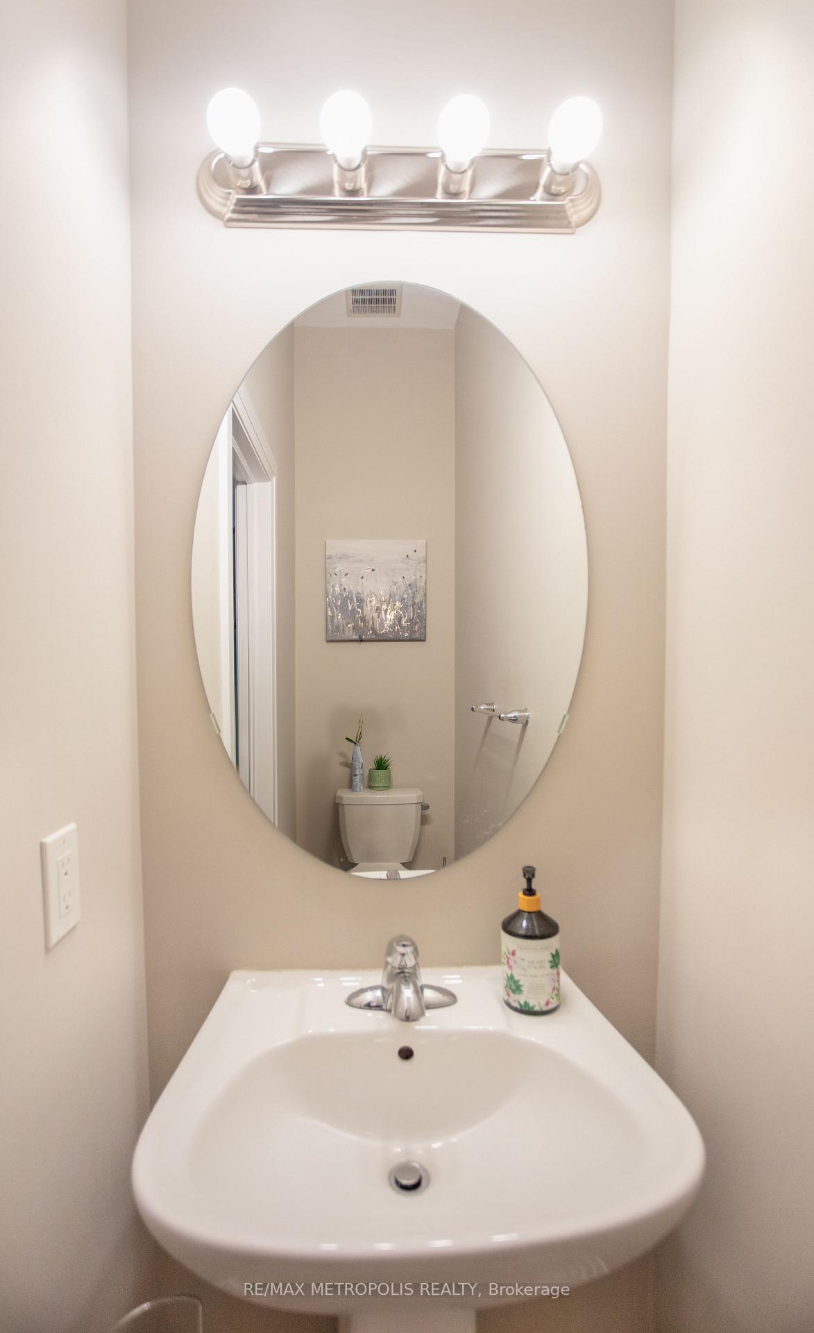 Photo 12 of 1084 Orenda Street, Pickering, Rural Pickering — HOMEH