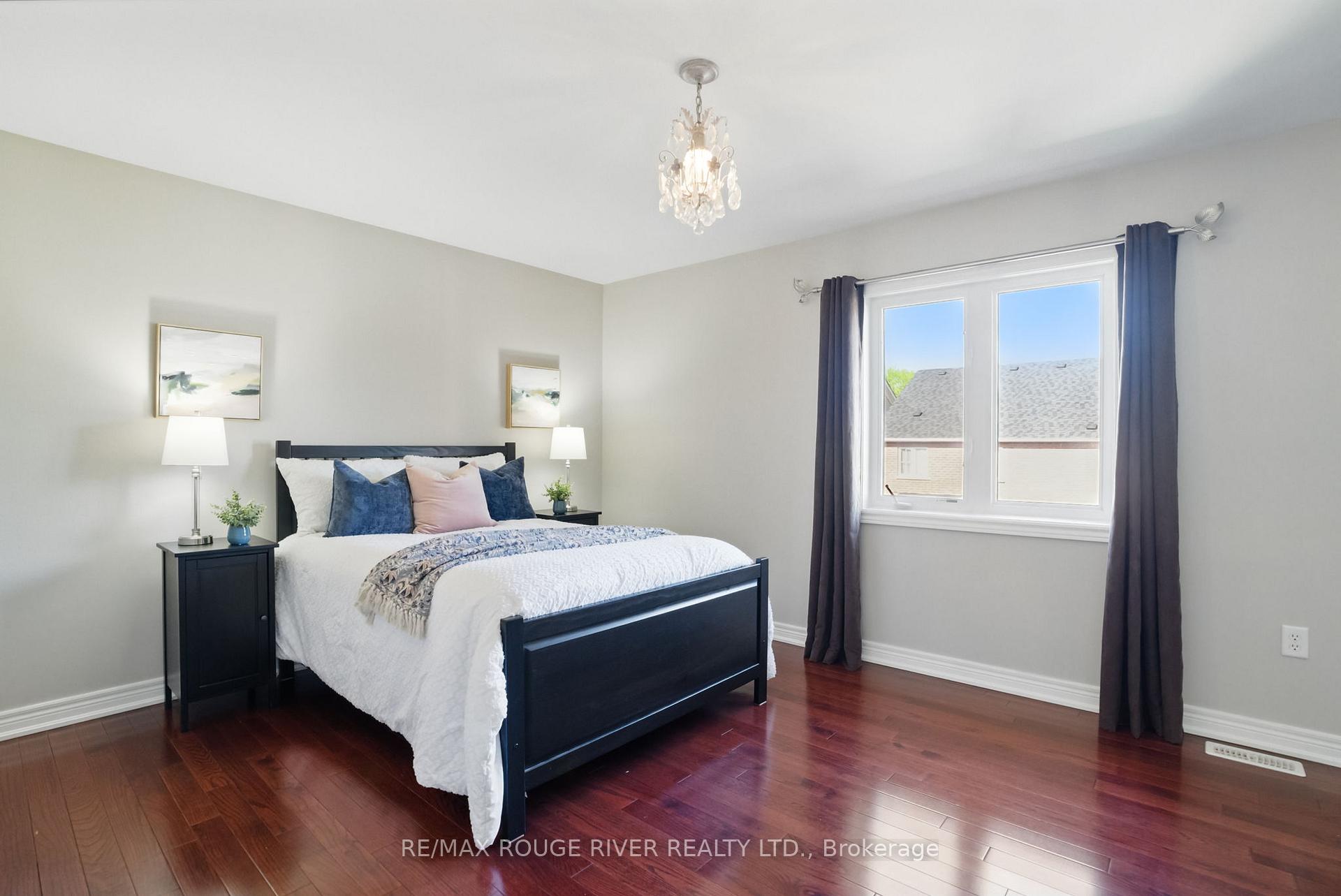 Photo 30 of 5 Bellhouse Place, Whitby, Brooklin — HOMEH
