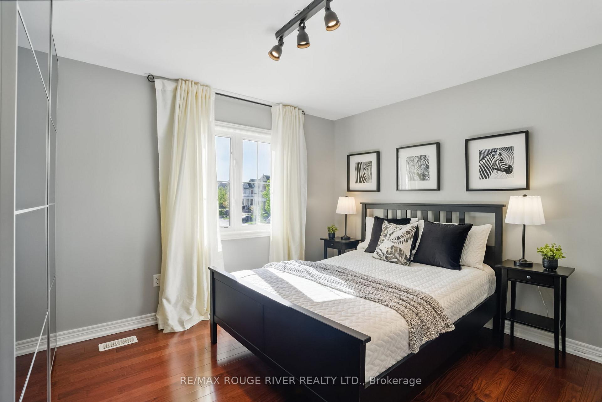 Photo 33 of 5 Bellhouse Place, Whitby, Brooklin — HOMEH