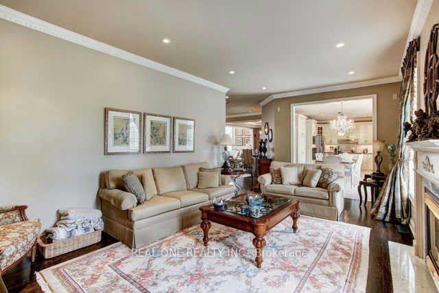 Photo 8 of 315 Flamingo Road, Vaughan, Uplands — HOMEH