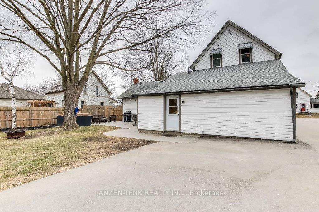 Photo 10 of 32 St George Street, Aylmer — HOMEH